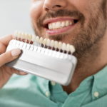 ציפוי שיניים מחרסינה - למינייט. מה זה?