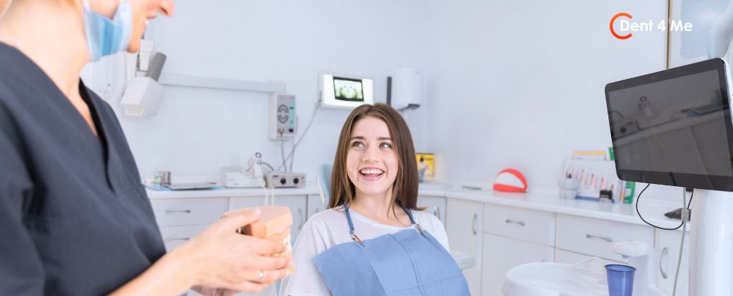 שלוש סיבות להשתלת חניכיים ובצד למטה לוגו אתר dent4me
